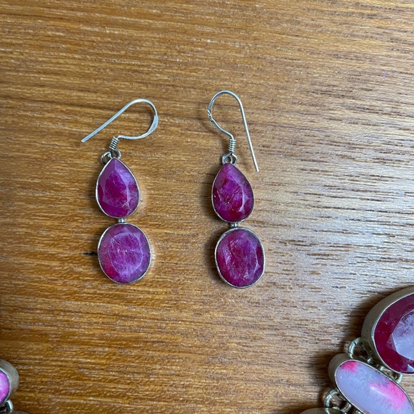 NEW Gorgeous Raw Ruby, Coral, & Quartz Sterling Silver Necklace/Ruby Earrings - Picture 8 of 10